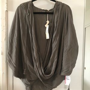 One Teaspoon Tops - Lovestitch oversized top One Teaspoon Tops - Lovestitch oversized top
